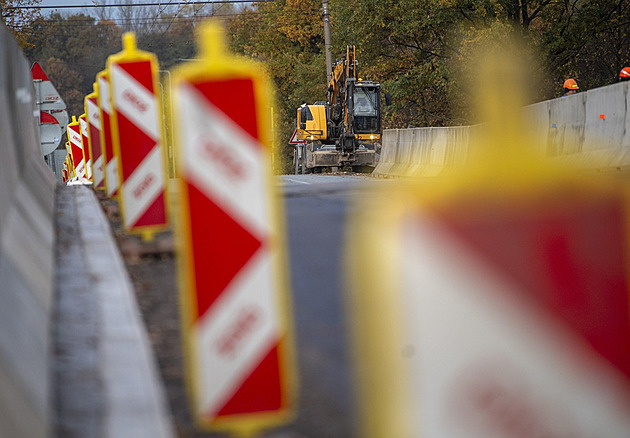 Třináct obviněných a škoda 50 milionů. Olomoucké hejtmanství se přidalo k žalobě