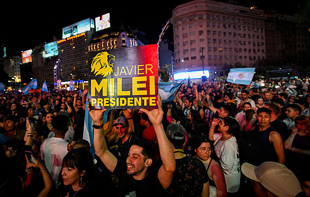 Milei plní slib, Argentina nebude mít ministra práv žen nebo životního prostředí