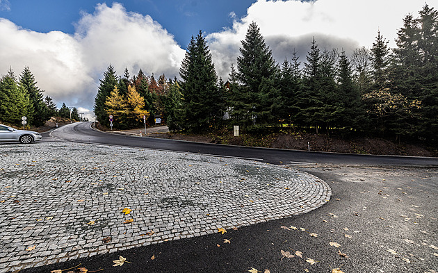 Sedlo na �erlichu, kde je�t� vznikne parkovi�t� (7. listopadu 2023)