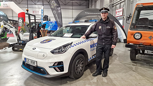Lepší než TDI, hodnotí služební elektromobil strážník z Tábora