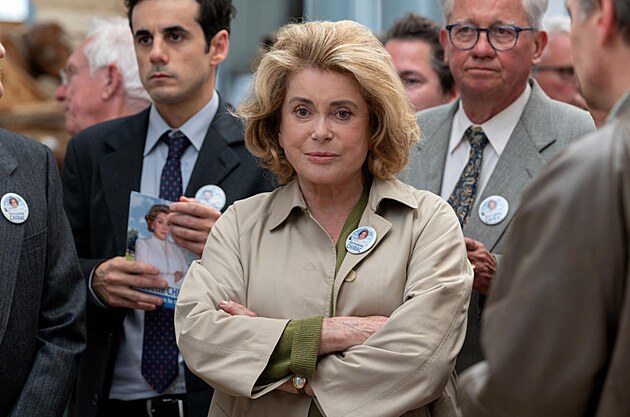 Catherine Deneuve ve filmu Prezidentova �ena
