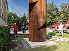 Instalace sochy Pomn�k Vladim�ru Boudn�kovi, kter� se osobn� ��astnil �estm�r...