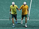 Matthew Ebden (vlevo) a Max Purcell ve tvrtfinále Davis Cupu ve panlské...
