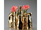 Série osmi porcelánových váz pemodelovaných ze standardních produkt...