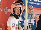Rakouský skokan na lyích Stefan Kraft se usmívá po nedlním vítzství v Ruce.