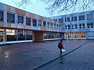 Pro d�ti na prvn�m stupni na pardubick� Z�kladn� �kole Prodlou�en� je otev�en�...