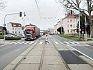 Tramvajov tra od olomouckho hlavnho vlakovho ndra pes tvr Hodolany...