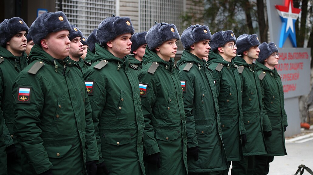 Ruští branci ve Volgogradu (23. listopadu 2023)