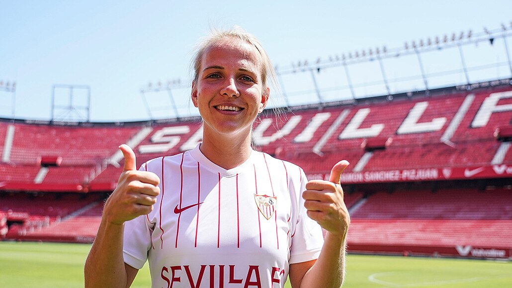 Klára Cahynová, zálo�nice FC Sevilla