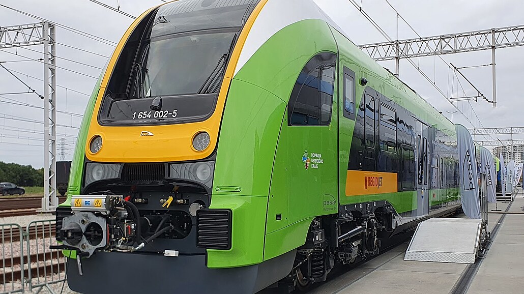 Nové vozy nízkopodlaního vlaku RegioJet