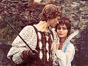 Juraj �urdiak a Libu�e �afránková v pohádce Princ a Ve�ernice (1978)