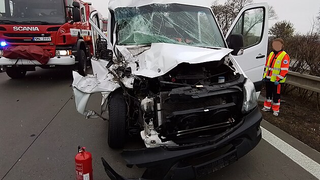 Nehoda dodvky a nkladnho auta na D35 u Olomouce (27. 11. 2023)