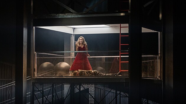 Albta Polkov v tituln roli ostakoviovy opery Lady Macbeth Mcenskho jezdu v prask Sttn opee