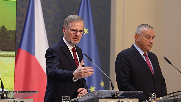 Tiskov konference k energetick bezpenosti R za asti  premira Petra Fialy. (23. listopadu 2023)