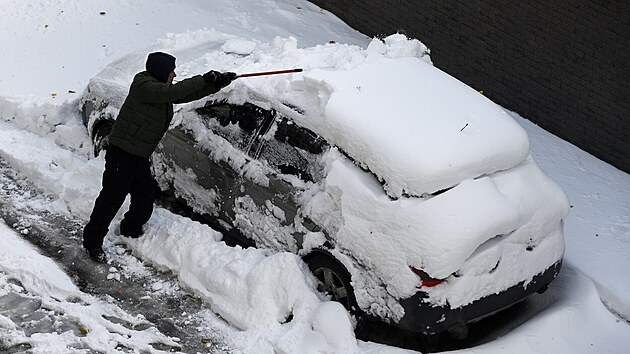 V Bulharsku vláda kvůli sněžným bouřím vyhlásila na většině území mimořádný stav. Řada silnic byla kvůli sněhu uzavřena, přerušena byla u Varny a metropole Sofie také železniční doprava. (26. listopadu 2023)
