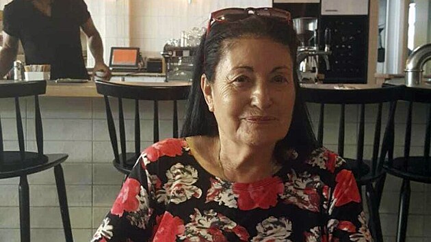 Na nedatované fotografii je 84letá Alma Avrahamová, která byla souástí tetí...