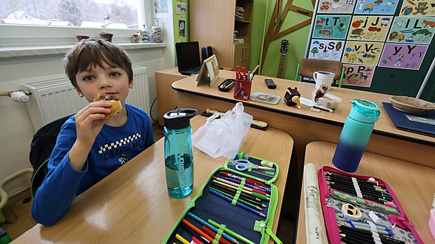 Malot��dka ve Star� Vod� st�vku podpo�ila, ale �kola tady byla otev�en� a o d�ti bylo postar�no. By� se neu�ily. (27. listopadu 2023)