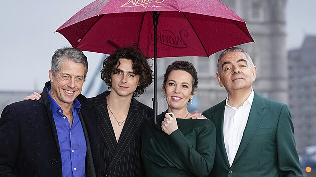 Hugh Grant, Timothee Chalamet, Olivia Colmanov� a Rowan Atkinson (Lond�n, 27. listopadu 2023)