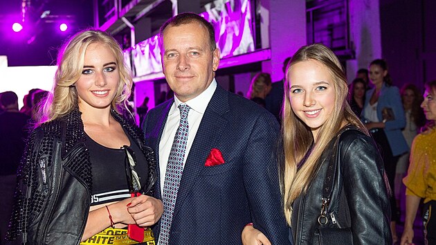 Boris Kollr a jeho dcery Alexandra Kollrov a Ester Kritfkov (Bratislava, 25. z 2018)