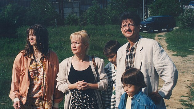 Ivana karkov, Milena Steinmasslov, Marin Benk, Miroslav Noga a Pavel Zednek v serilu Ran U Zelen sedmy (1998)