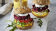 Burger z erven epy s kozm srem