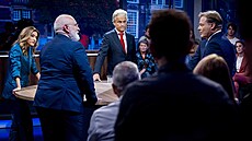Pedstavitelé nejsilnjích nizozemských stran v pedvolební debat. Zleva...