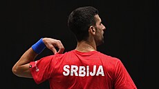 Srbský tenista Novak Djokovič na tréninku před čtvrtfinále s Velkou Británií na...
