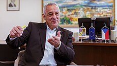 Hejtman Josef Suchánek �íká o korup�ní kauze Autostráda, �e se zní krajský ú�ad...