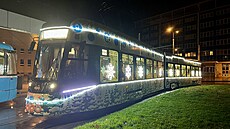 Ostravská vánoční tramvaj bude jezdit až do konce ledna 2024