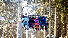 Zažijte rodinné lyžováním na nejvyšší úrovni ve Skiareálu Lipno!