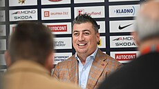 Legendární obránce Tomá� Kaberle na tiskové konferenci p�ed oficiálním uvedením...