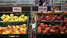 ivotní úrove obchod supermarket jablka regál nákup