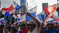 Obyvatelé Panamy oslavují poté, co tamní nejvyšší soud prohlásil dvacetiletou...