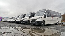 Nové CNG autobusy od výrobc Roero a SOR Libchvany v areálu parkovit u...