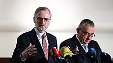 Premiér Petr Fiala a ministr prmyslu a obchodu Jozef Síkela po jednání vlády...