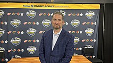 David Proper na NHL Global Series védsko 2023.