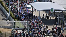 Aby mohli dojít na protest, pestali nkteí zamstnanci pracovat o hodinu...