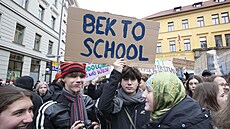 Protest studentské iniciativy Studenti pro školství na podporu učitelů a proti...