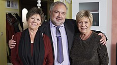 Zdena Hadrbolcová, Václav Svoboda a Jaroslava Obermaierová v seriálu Ulice...