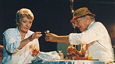 Jana tpánková a Lubomír Kostelka v seriálu Ran U Zelené sedmy (1998)