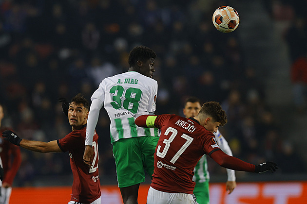 Kapitáne, není nuda hrát v Česku? Pohled z Kypru sparťana Krejčího pobavil