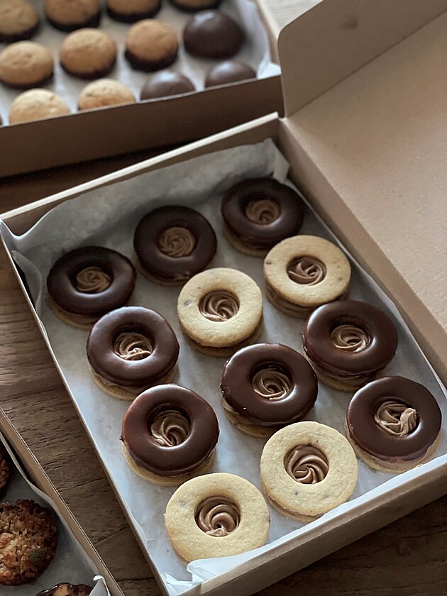 Lineck� kole�ka s chut� Kofily