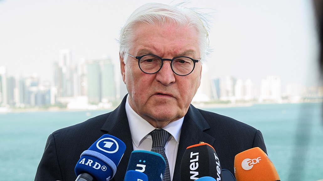 Nmecký prezident Frank-Walter Steinmeier v Kataru (29. listopadu 2023)