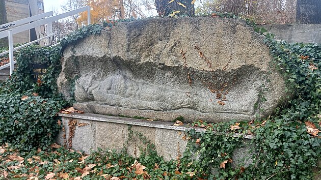 Pomník padlým vojákům v Sokolově