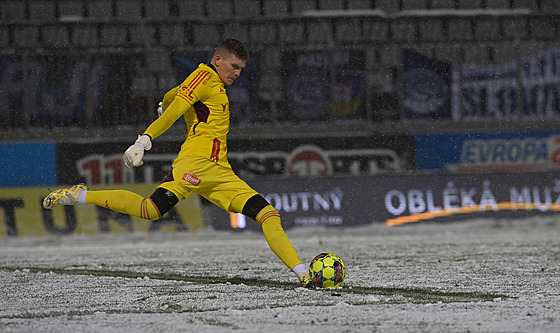 Olomoucký branká Tomá Digaa v utkání proti Slovácku.