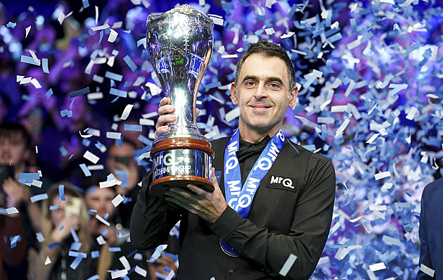 O'Sullivan je nestarším i nejmladším vítězem snookerového UK Championship