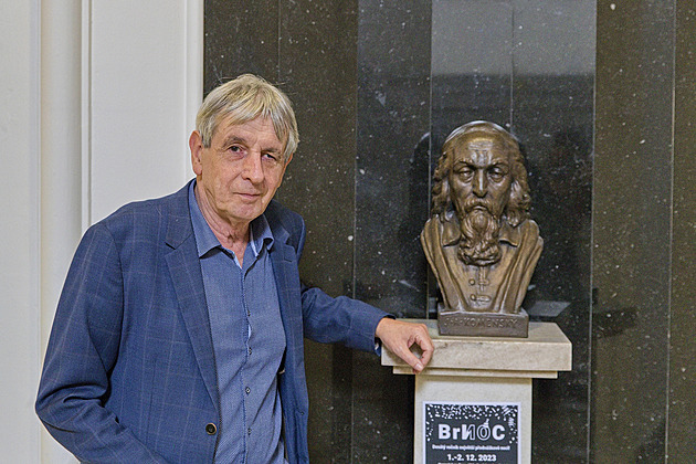 Učitel už není zvěstovatel pravd, ale spíš průvodce, říká ředitel prestižního gymnázia