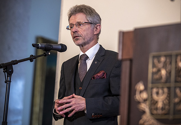 Lipavský zahájí návštěvu Brazílie, Vystrčil vyrazí do Zambie. V Německu budou řešit Bystroně a jeho kauzu
