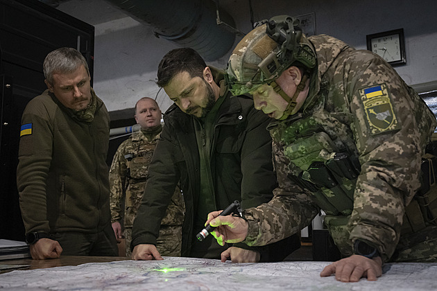 Rozkol v ukrajinském velení. Zelenskyj obchází Zalužného, tvrdí zdroje