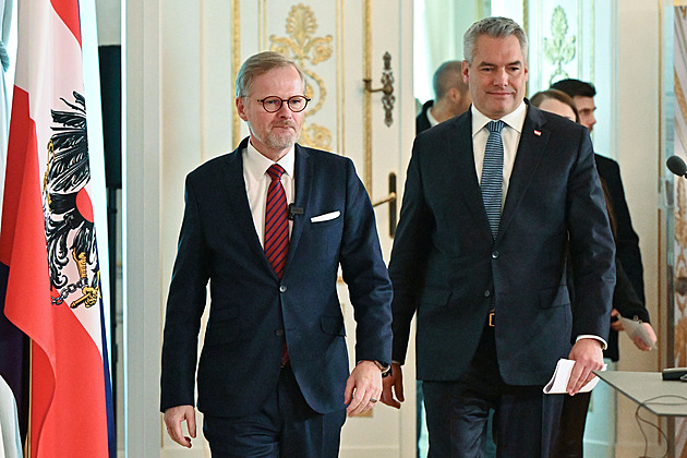 Česko-rakouské vztahy jsou nejlepší v historii, řekl Fiala po jednání ve Vídni